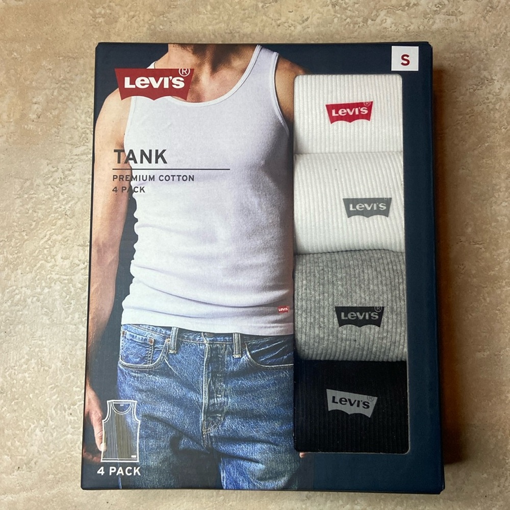 Levi’s 4 pack Men’s Premium Cotton Tank Top. 3 colors size:S
